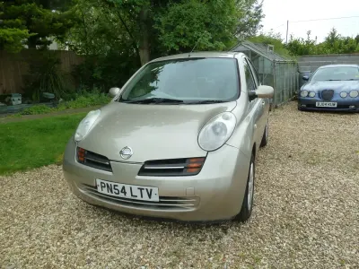 Używany Nissan Micra SE 2004 Złoty Hatchback