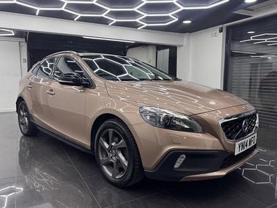 Used Volvo V40 CC 115 HP (84 kW) 2014 Estate