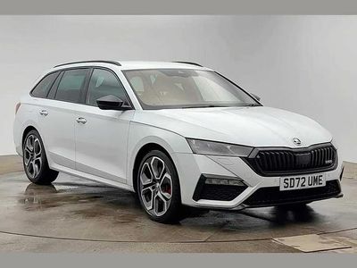 Used Skoda Octavia vRS 196 HP (144 kW) 2022 White Estate