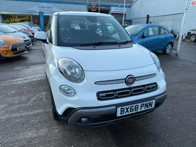 Used Fiat 500L Cross 120 HP (88 kW) 2018 White MPV