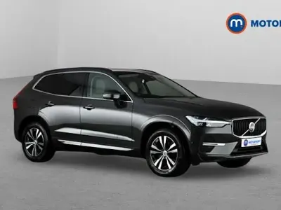 Used Volvo XC60 Momentum 250 HP (183 kW) 2021 Grey SUV