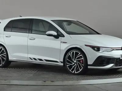 Second-hand VW Golf VIII GTI Clubsport 300 CP (220 kW) 2023 Alb Hatchback