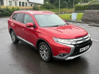 Used Mitsubishi Outlander 147 HP (108 kW) 2018 Red SUV