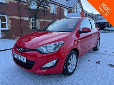 Used Hyundai i20 Active 85 HP (62 kW) 2013 Red Hatchback