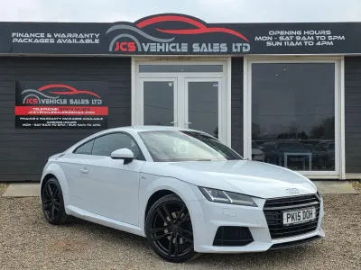 Begagnad Audi TT S-Line 184 HK (135 kW) 2015 Vit Sportkupé