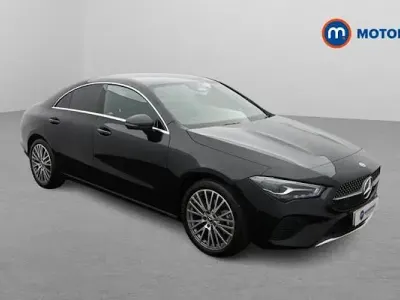 Begagnad Mercedes CLA180 Executive 136 HK (100 kW) 2024 Svart Sedan