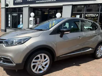 Used Renault Captur Dynamique 90 HP (66 kW) 2015 Beige SUV