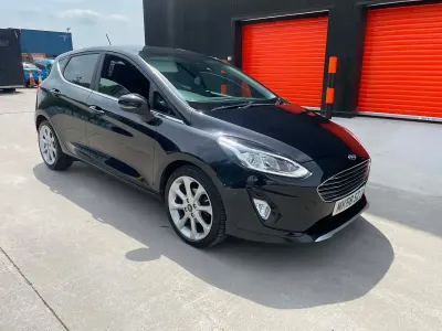 Used Ford Fiesta Titanium 100 HP (73 kW) 2018 Black Hatchback