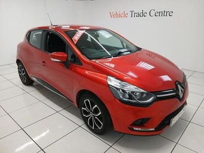 Used Renault Clio IV Play 75 HP (55 kW) 2018 Red Hatchback