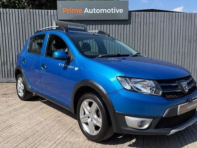 Begagnad Dacia Sandero Lauréate 2015 Blå Halvkombi