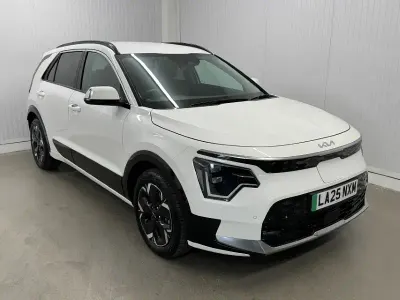 Gebraucht Kia Niro 150 kW (204 PS) 2025 Weiß SUV