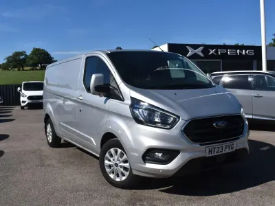 Used Ford Transit Custom Limited 130 HP (95 kW) 2023 Silver Van