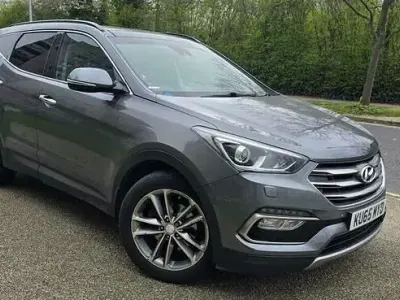 Begagnad Hyundai Santa Fe Premium SE 200 HK (147 kW) 2015 Silver SUV