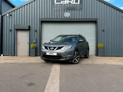 Used Nissan Qashqai Tekna 130 HP (95 kW) 2015 Grey SUV