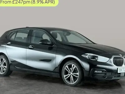 Usado BMW 118 Sport Line 136 HP (100 kW) 2023 Preto Citadino
