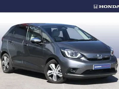 Begagnad Honda Jazz Hybrid 109 HK (80 kW) 2021 Grå Halvkombi