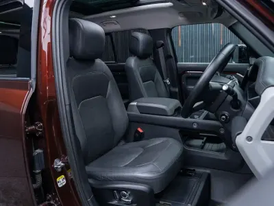 Używany Land Rover Defender HSE 2022 Czerwony SUV