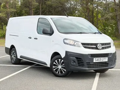 Used Vauxhall Vivaro Edition 100 HP (73 kW) 2019 White MPV