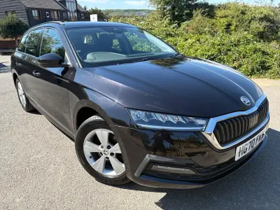 Used Skoda Octavia SE First Edition 110 HP (80 kW) 2021 Black Estate