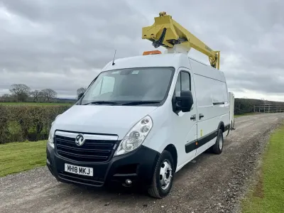 Begagnad Vauxhall Movano 2018 Vit Minibuss
