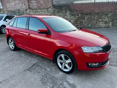 Used Skoda Rapid SE 95 HP (69 kW) 2017 Red Hatchback