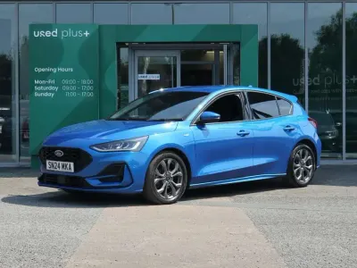 Used Ford Focus ST-Line 125 HP (91 kW) 2024 Blue Hatchback
