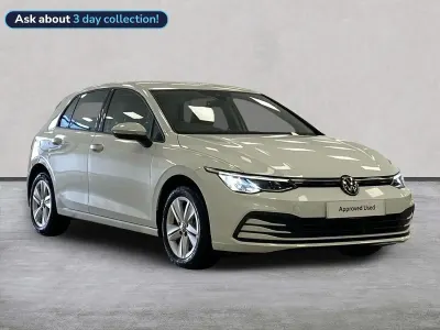 Second-hand VW Golf VIII S 150 CP (110 kW) 2022 Alb Hatchback