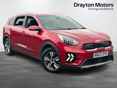 Used Kia Niro 139 HP (102 kW) 2022 Red SUV