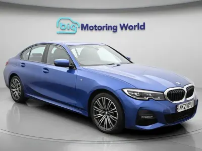 Begagnad BMW 330e M Sport 292 HK (214 kW) 2021 Blå Sedan