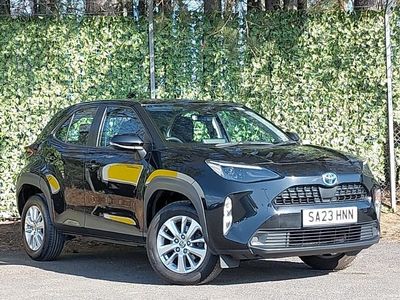 Used Toyota Yaris Hybrid 116 HP (85 kW) 2023 Black Estate