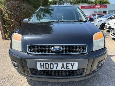 Used Ford Fusion 80 HP (58 kW) 2007 Black Hatchback