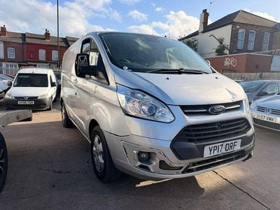 Used Ford Transit Custom Limited 130 HP (95 kW) 2017 Silver Van