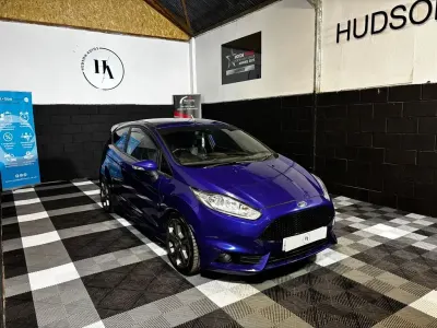 Used Ford Fiesta ST 182 HP (133 kW) 2015 Blue Hatchback