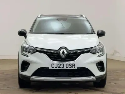 Begagnad Renault Captur Techno 142 HK (104 kW) 2023 Vit SUV