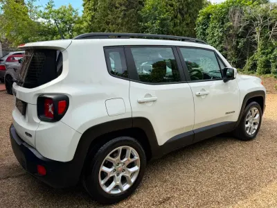 Used Jeep Renegade Longitude 2016 White SUV