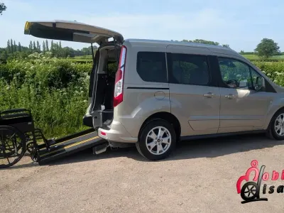 Used Ford Tourneo Connect Titanium 120 HP (88 kW) 2016 Silver MPV