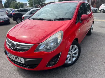 Used Vauxhall Corsa Excite 85 HP (62 kW) 2014 Red Hatchback