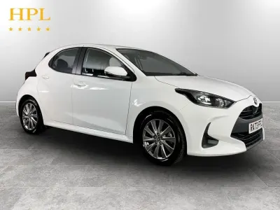 Second-hand Toyota Yaris Hybrid 116 CP (85 kW) 2024 Alb Hatchback