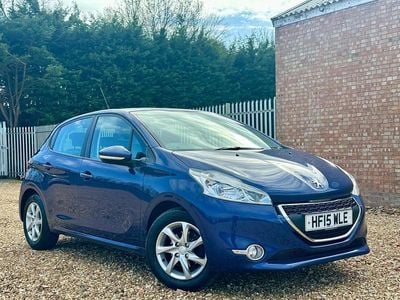 Used Peugeot 208 Active 68 HP (50 kW) 2015 Blue Hatchback