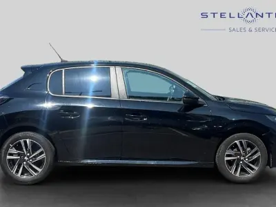 Used Peugeot 208 Active+ 74 HP (54 kW) 2023 Black Hatchback