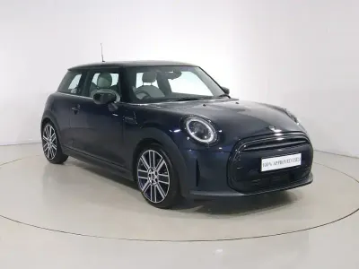 Usado Mini Cooper Exclusive 2022 Azul Utilitario