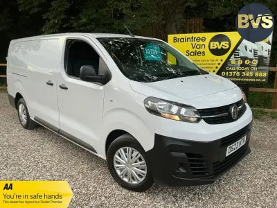 Used Vauxhall Vivaro S 100 HP (73 kW) 2023 White MPV