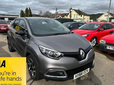 Used Renault Captur Dynamique 90 HP (66 kW) 2016 Grey SUV