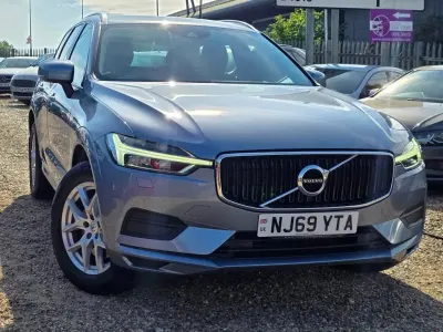 Used Volvo XC60 Momentum 190 HP (139 kW) 2019 Blue SUV