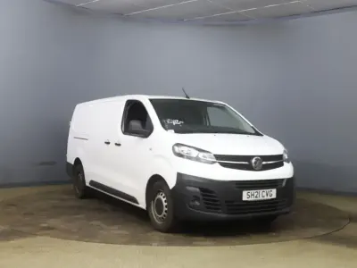 Used Vauxhall Vivaro Edition 100 HP (73 kW) 2021 White MPV