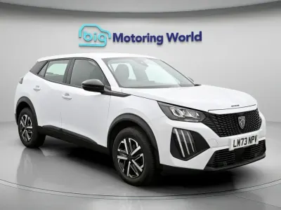 Begagnad Peugeot 2008 Active 101 HK (74 kW) 2023 Vit SUV