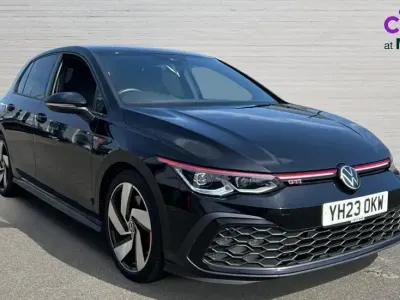 Second-hand VW Golf VIII GTI 245 CP (180 kW) 2023 Negru