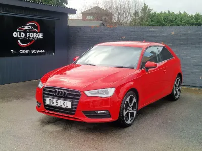 Begagnad Audi A3 Sport 184 HK (135 kW) 2015 Röd Halvkombi