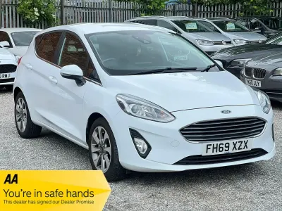 Used Ford Fiesta Titanium 100 HP (73 kW) 2020 White Hatchback