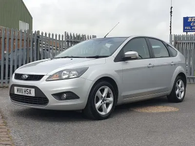 Used Ford Focus Zetec 99 HP (72 kW) 2011 Silver Hatchback